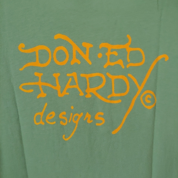 Ed Hardy Designs Short Sleeve T-Shirt Green Vintage Butterfly Size Medium - Picture 10 of 12